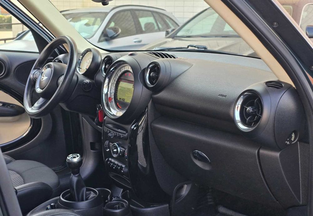MINI COOPER D COUNTRYMAN 1.6D 112CV "FULL EXTRAS"