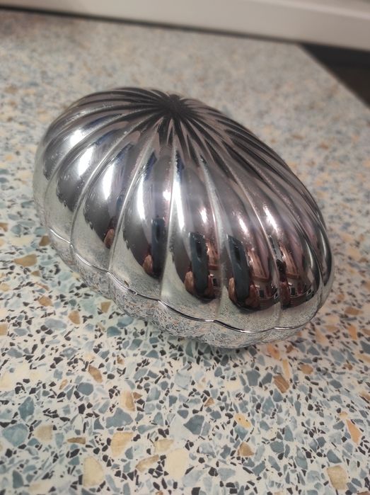 Бонбоньєрка від GEORG  JENSEN.