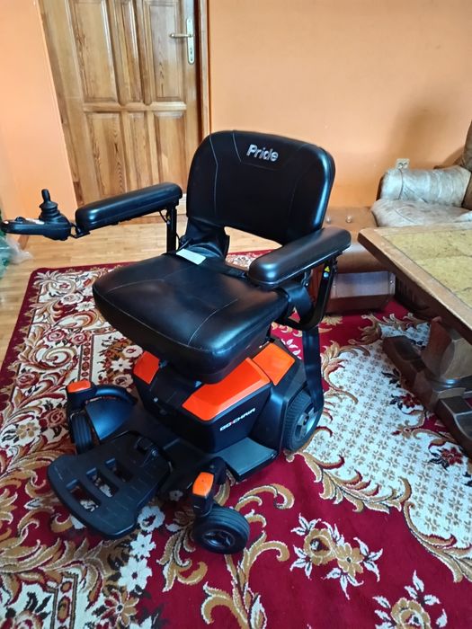 Sprzedam wózek inwalidzki