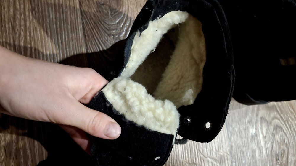 Натуральні, замшеві зимові теплі ботинки