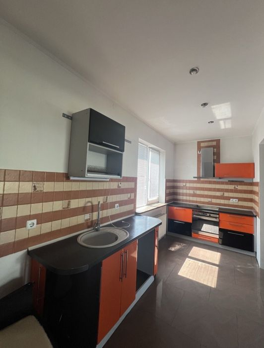 Будинок на Антоновича!