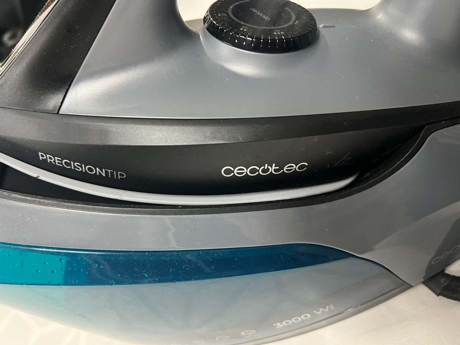 Ferro novo cecotec