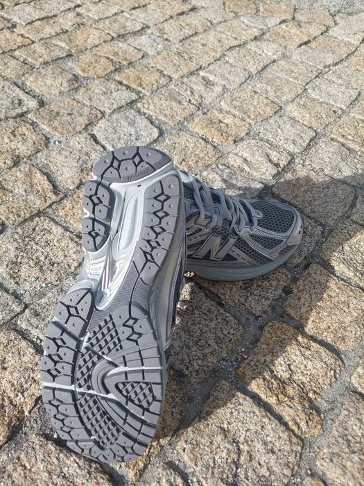 Sapatilhas New Balance 1906r