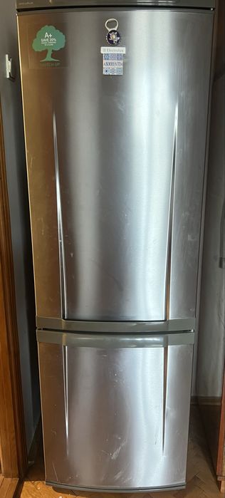 Холодильник Electrolux