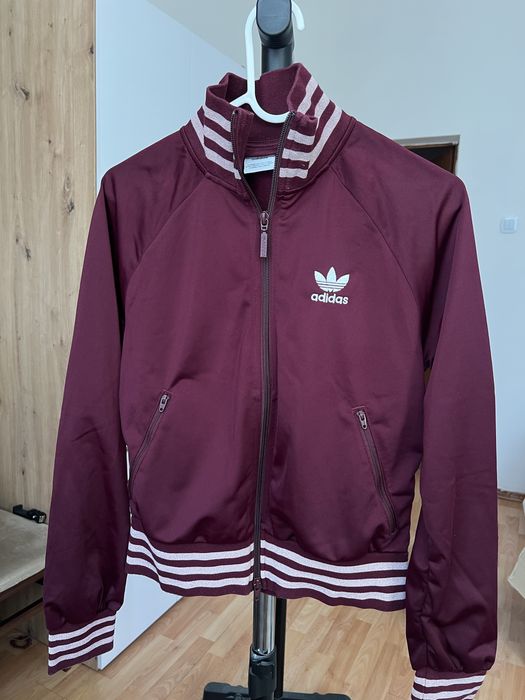 Жіноча куртка Adidas