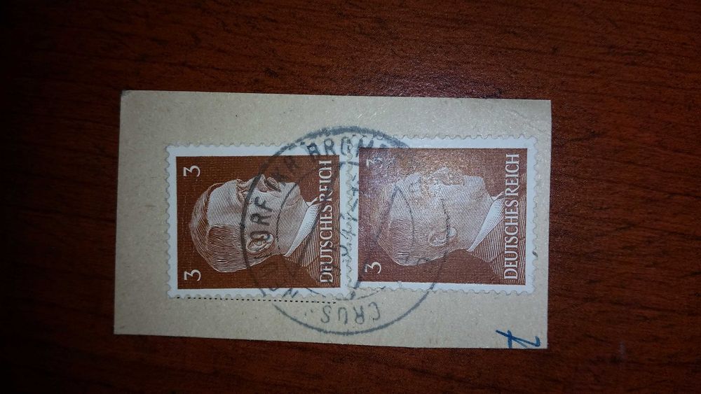 2 niemieckie ZNACZKI POCZTOWE z 1943 r.