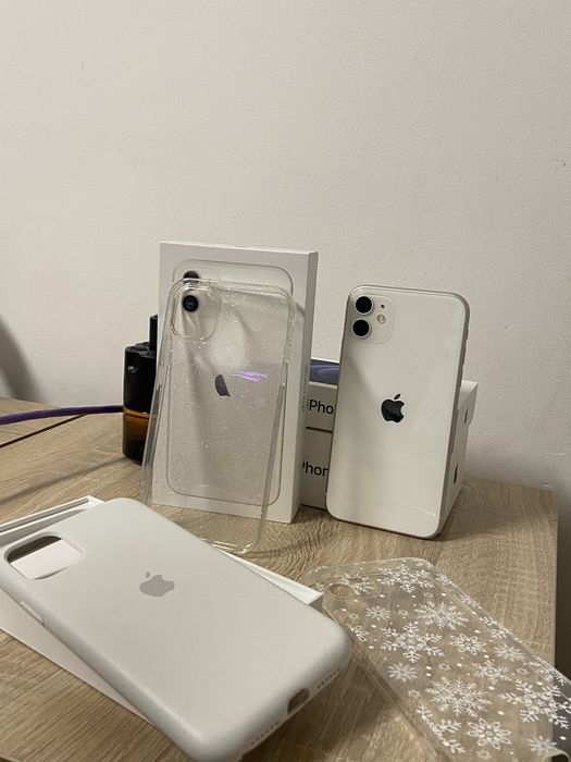 Iphone 11 64gb 82% baterii