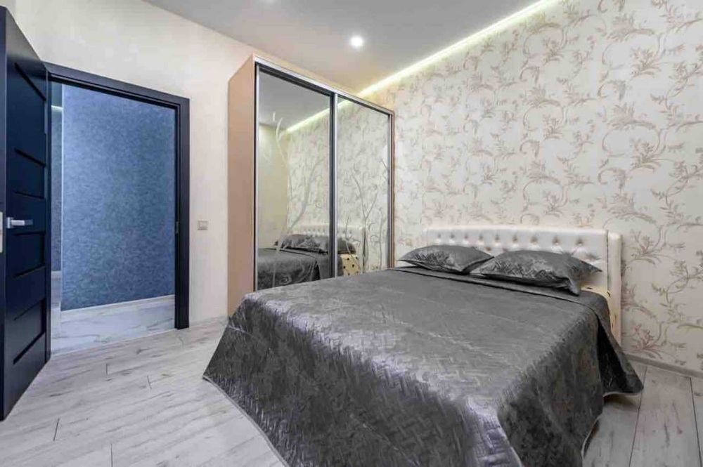 Аренда квартиры посуточно/помесячно Аркадия Gagarin plaza/1012