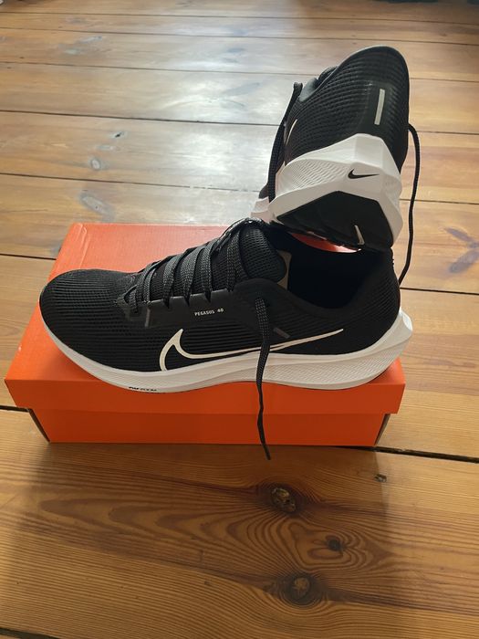 Кросівки Nike чоловічі 43 розмір нові