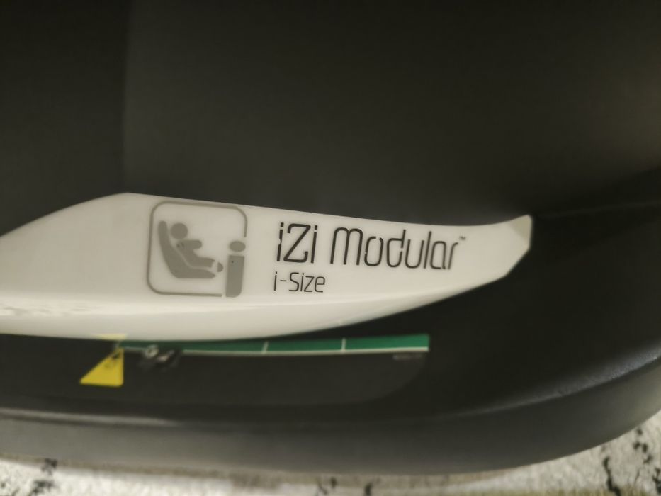 Cadeira besafe i-size + base como nova