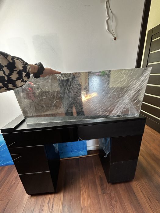 Toaletka czarna z dużym lustrem + szuflady