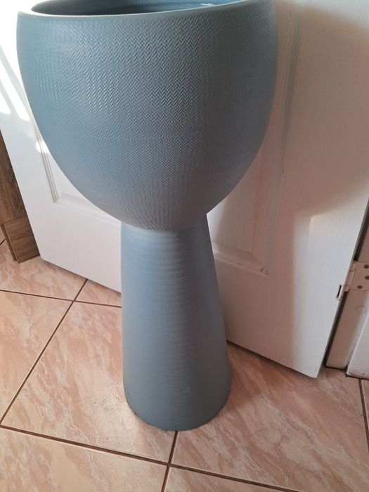 Wysoka donica ceramiczna ogrodowa tarasowa Kielich Monumo