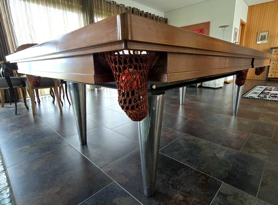 Bilhar Snooker com design e qualidade. IMPERDÍVEL!