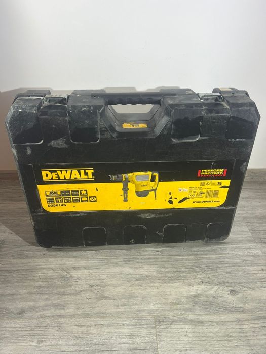 Dewalt D25614K młotowiertarka SDS-MAX