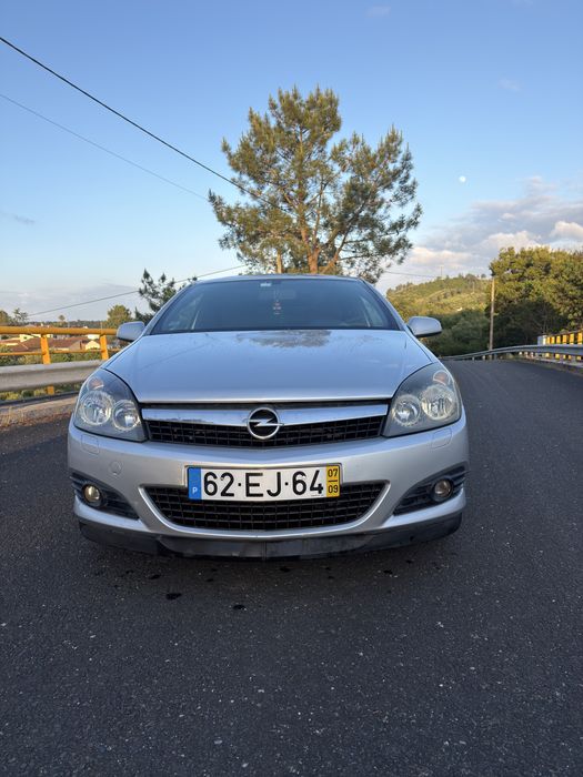 Opel Astra H 1.7 GTC