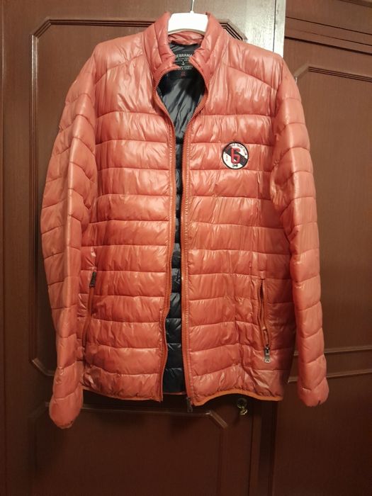 Blusao cor de laranja