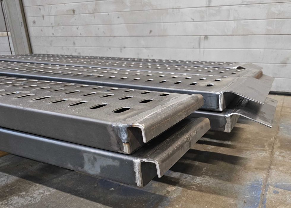 Najazd podjazd LOHR szeroki 40cm 3m laweta przyczepka PRODUCENT