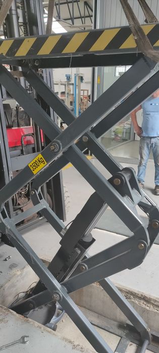 Elevador hidráulico de Tesoura 3,5T