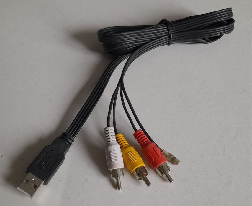 Кабель USB на 3 RCA.