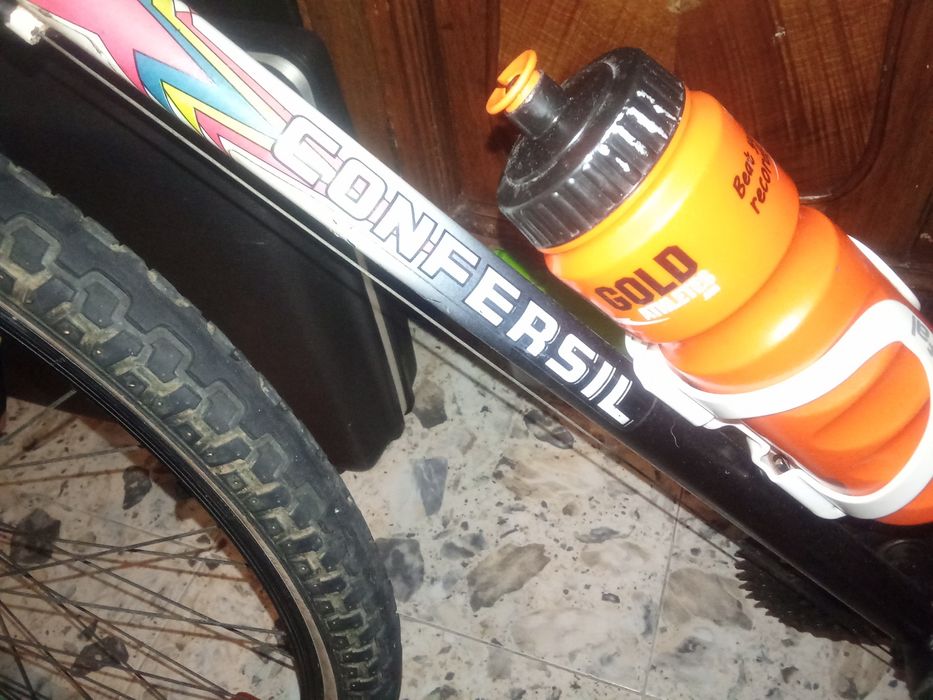 Vendo duas bicicletas confersil e Alhambra