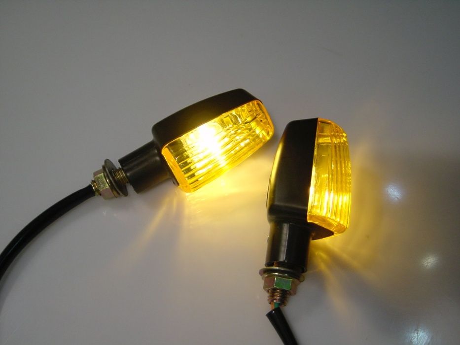 Piscas universais para mota