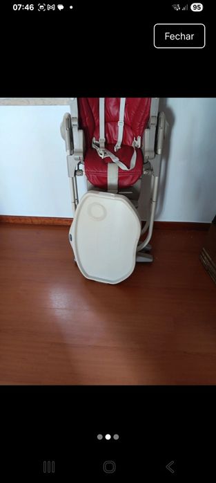 Cadeira de refeição de bebé