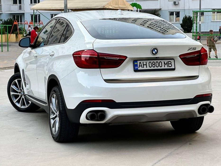 BMW X6 F16 2015 3.5бензин