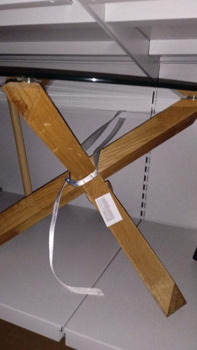 Стіл кавовий новий з масиву дуба та гартованого скла бренду Jusk