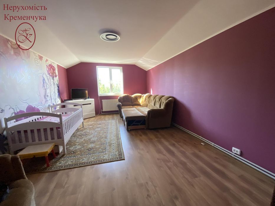 Продаж / Будинок / передмістя/ Сертифікат