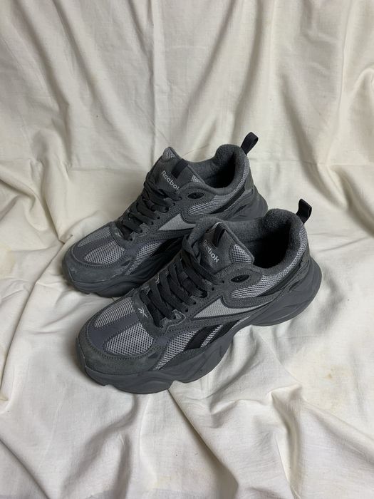 Оригінал кросівки Reebok Charge Cool Gray Royal 43 28 см