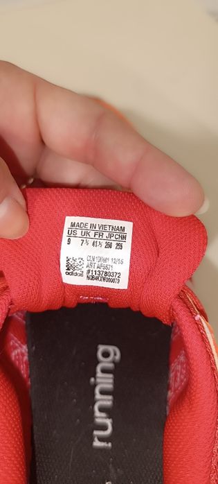 Sapatilha Adidas vermelho