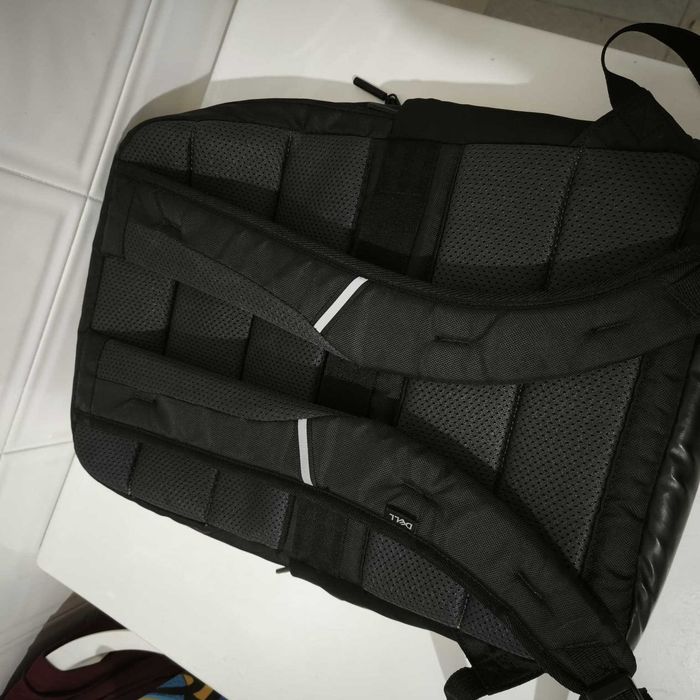 Mochila Dell Pro EcoLoop 17" – Como Nova (Uso Único)