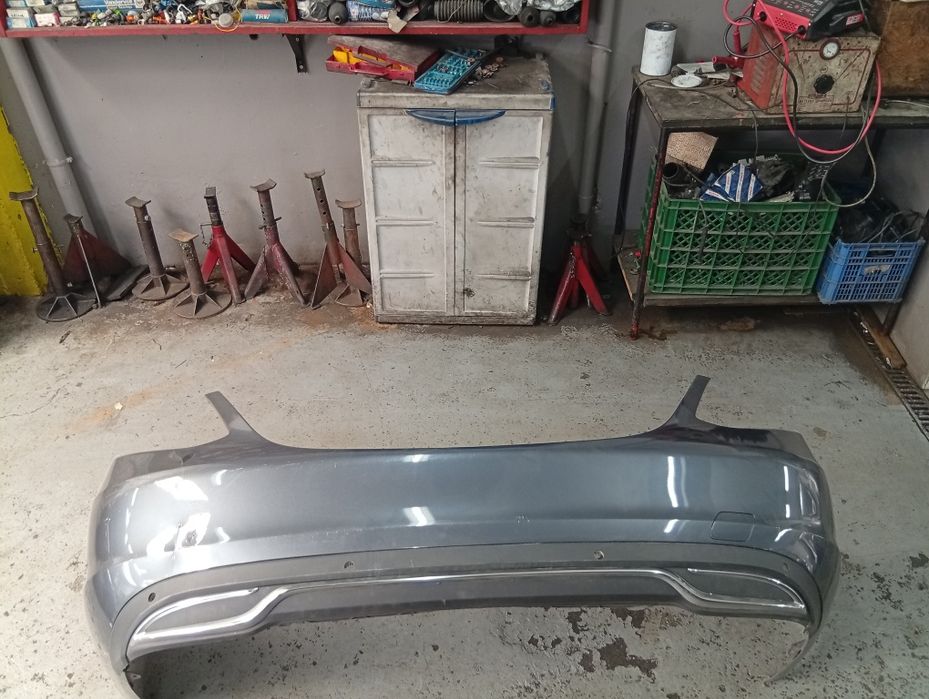 Mercedes w205 pára choques