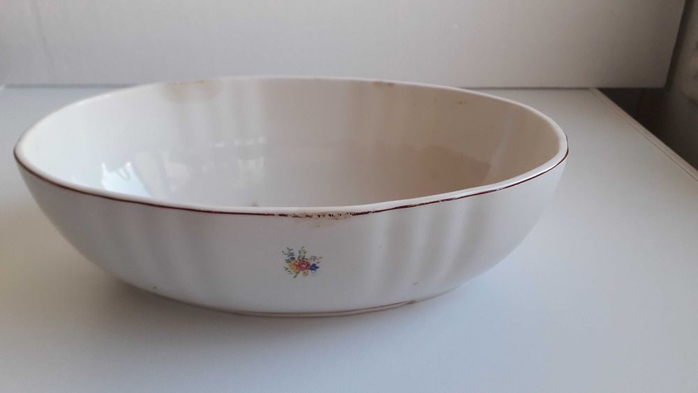 Fruit Bowl from the Former Sacavém Porcelain Factory – Good Condition!