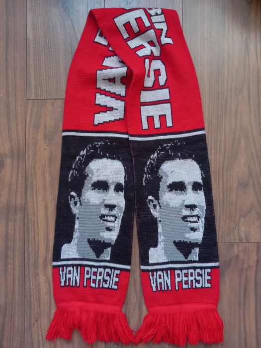 Robin Van Persie szalik piłkarski