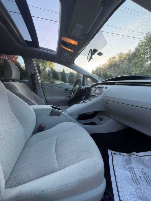 Toyota Prius      2014