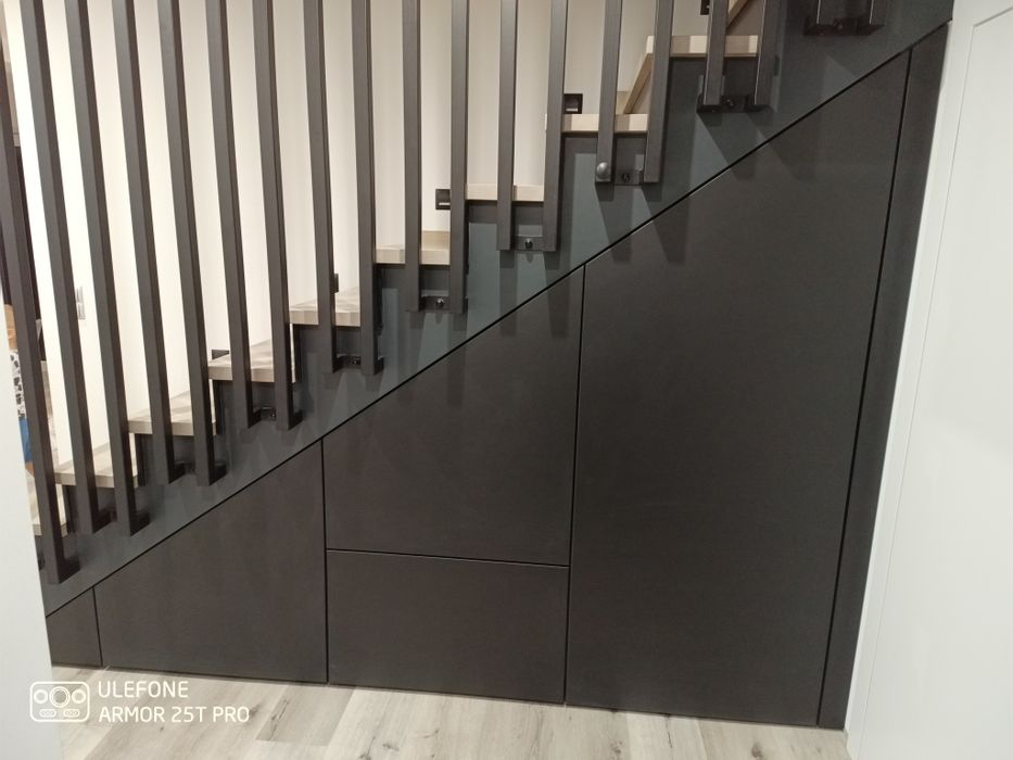 Meble na wymiar Kuchnie  Szafy Garderoby.