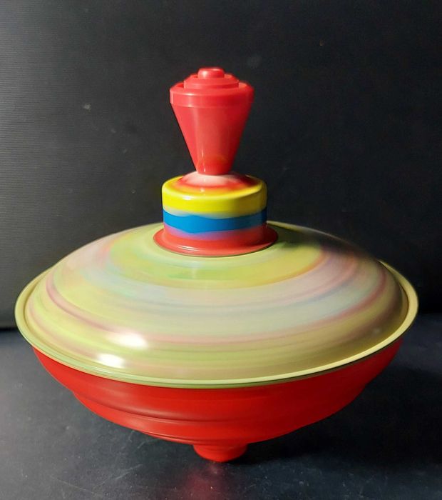 Lot of 2 vintage spinning tops and 1 'Always Standing' toy