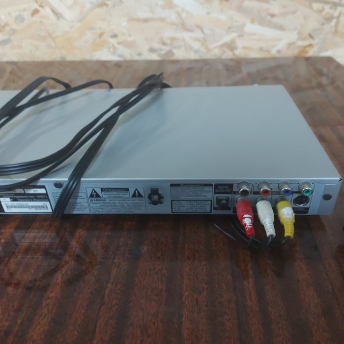 DVD-плеєр Samsung DVD-P465KD | Караоке на 2 мікрофони | Звук 5.1