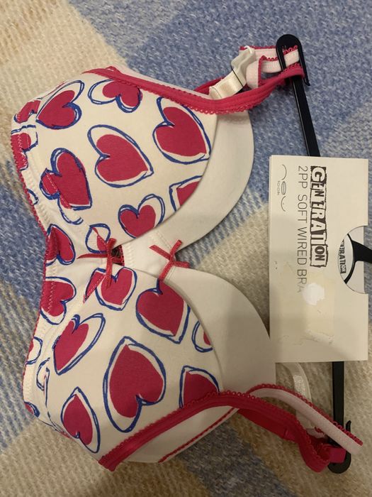 Новый набор из 2 шт подростковых ХБ бюстов Англия New Look