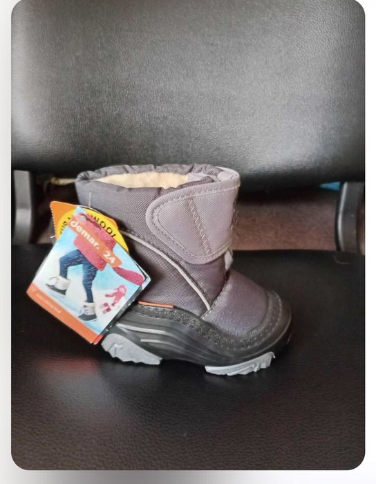 Зимові черевики для самих маленьких demar