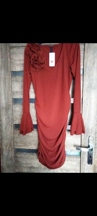 Piękna sukienka kwiaty