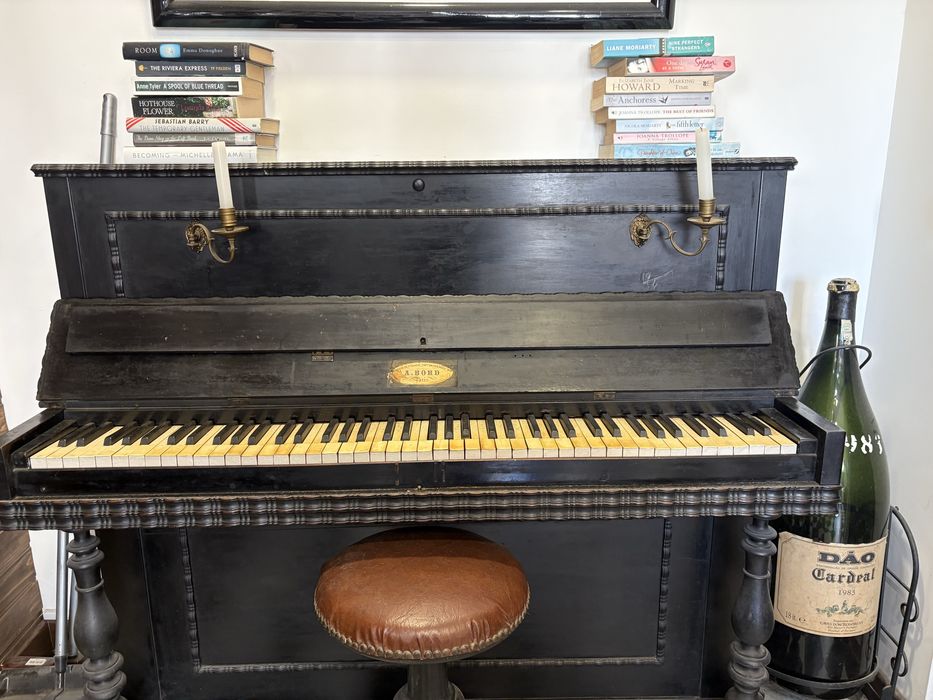Piano Antigo Marfim