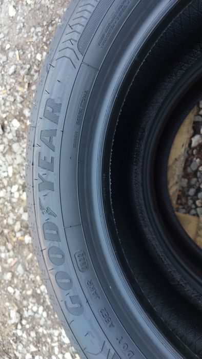 215 55 18 goodyear  EfficientGrip