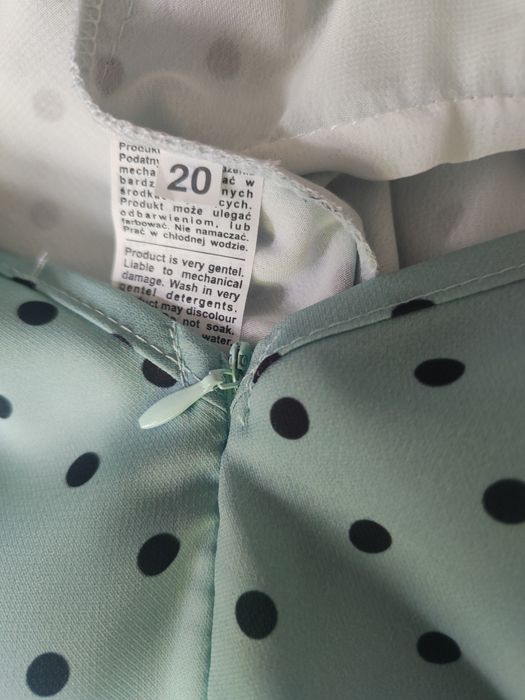 Emo midi sukienka Madlen zielona w kropki 38 M
Cudowna, zwiewna MIDI s