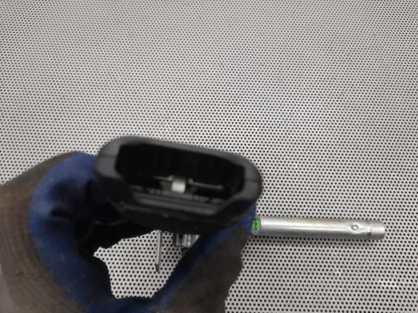 Encaixe de cinto frente direito OPEL Corsa D