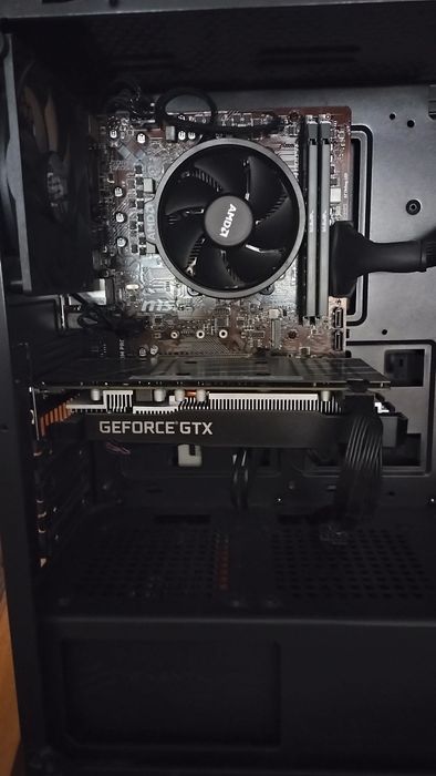 Ryzen 5 / 16GB  / GTX 1660 super / 500GB ssd/ 500W