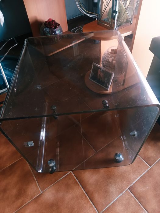 Mesinha de acrílico