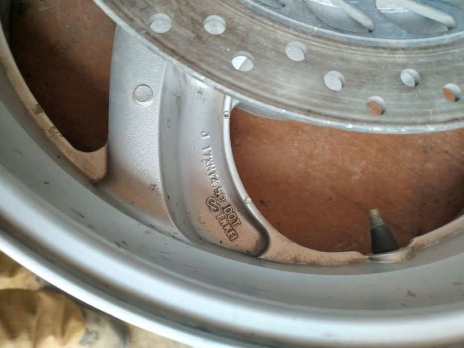 Мото Колесо R17 хонда деавіль