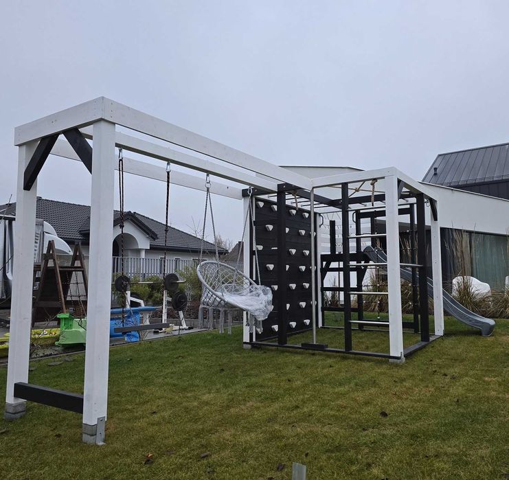 Plac zabaw - małpi gaj 2x2x2 z huśtawkami i ślizgiem